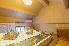 Beijing Rong Yard Guesthouse