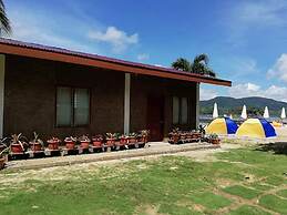 Pangulatan Beach Resort - Dormitory