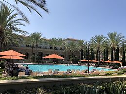 Resort Style Luxury 2BD Suite in Irvine's Spectrum Center