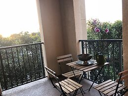 Resort Style Luxury 2BD Suite in Irvine's Spectrum Center