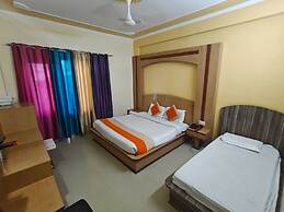 Hotel KS International (50 meters from Railway Station)