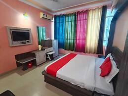 Hotel KS International (50 meters from Railway Station)