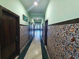 Hotel KS International (50 meters from Railway Station)