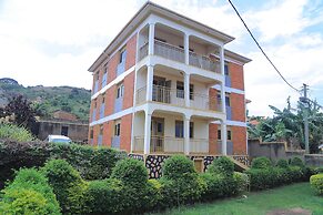Floben Apartments