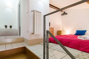 Della Scala Modern Apartment