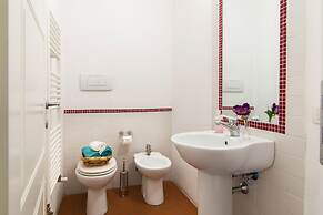 Della Scala Modern Apartment