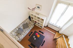 Della Scala Modern Apartment