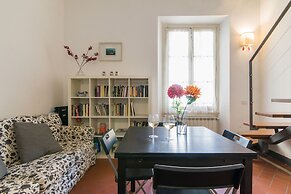 Della Scala Modern Apartment