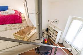 Della Scala Modern Apartment