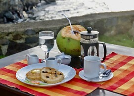 Puesta del Sol Beach Bungalows