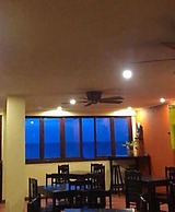 Puesta del Sol Beach Bungalows