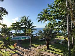 Puesta del Sol Beach Bungalows