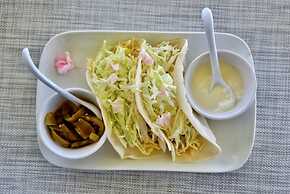 Puesta del Sol Beach Bungalows