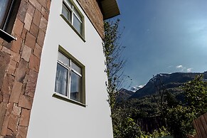 Zima Leto Apart Hotel