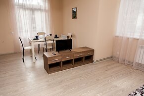 Zima Leto Apart Hotel