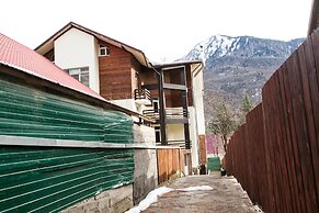 Zima Leto Apart Hotel
