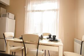 Zima Leto Apart Hotel