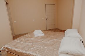 Zima Leto Apart Hotel