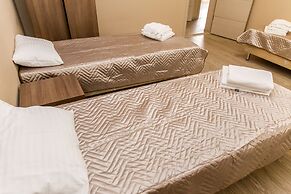 Zima Leto Apart Hotel