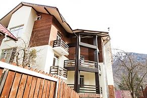 Zima Leto Apart Hotel