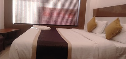 Airport Hotel J P Palace