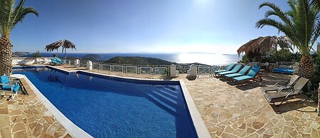 Infinity Blue Suites