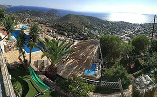 Infinity Blue Suites