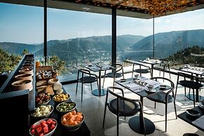 Casa de São Lourenço - Burel Panorama Hotel - Member of Design Hotels