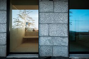 Casa de São Lourenço - Burel Panorama Hotel - Member of Design Hotels