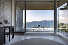 Casa de São Lourenço - Burel Panorama Hotel - Member of Design Hotels