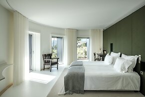 Casa de São Lourenço - Burel Panorama Hotel - Member of Design Hotels