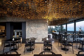Casa de São Lourenço - Burel Panorama Hotel - Member of Design Hotels
