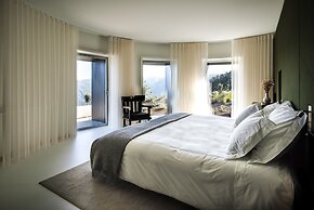 Casa de São Lourenço - Burel Panorama Hotel - Member of Design Hotels