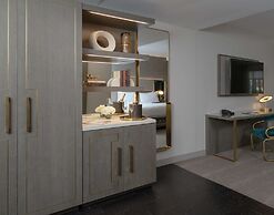 Tulsa Club Hotel, Curio Collection by Hilton