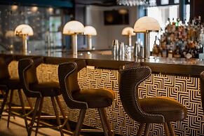 Tulsa Club Hotel, Curio Collection by Hilton