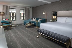 Tulsa Club Hotel, Curio Collection by Hilton