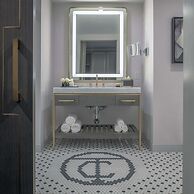 Tulsa Club Hotel, Curio Collection by Hilton