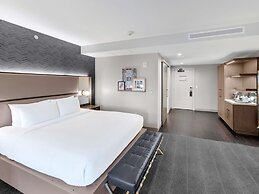 Tulsa Club Hotel, Curio Collection by Hilton
