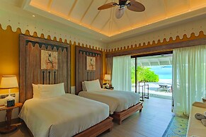 SAii Lagoon Maldives, Curio Collection by Hilton