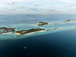 SAii Lagoon Maldives, Curio Collection by Hilton