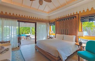 SAii Lagoon Maldives, Curio Collection by Hilton