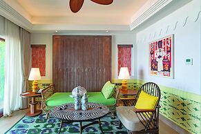 SAii Lagoon Maldives, Curio Collection by Hilton