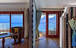 SAii Lagoon Maldives, Curio Collection by Hilton