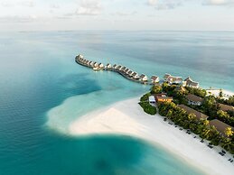 SAii Lagoon Maldives, Curio Collection by Hilton