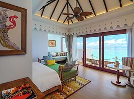 SAii Lagoon Maldives, Curio Collection by Hilton
