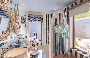 SAii Lagoon Maldives, Curio Collection by Hilton