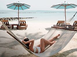 SAii Lagoon Maldives, Curio Collection by Hilton