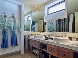 SAii Lagoon Maldives, Curio Collection by Hilton