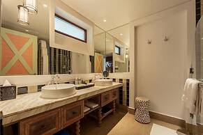 SAii Lagoon Maldives, Curio Collection by Hilton