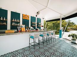 SAii Lagoon Maldives, Curio Collection by Hilton